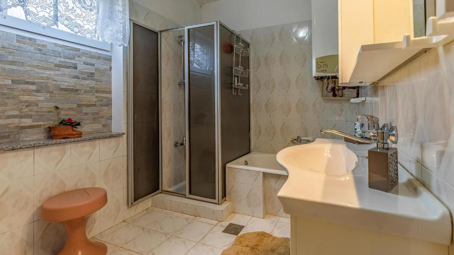 1 Bedroom Awesome Apartment In Medulin