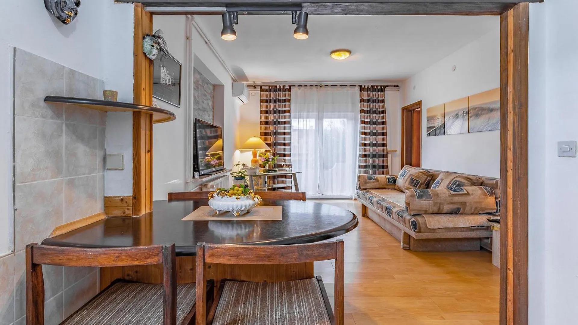 1 Bedroom Awesome Apartment In Medulin